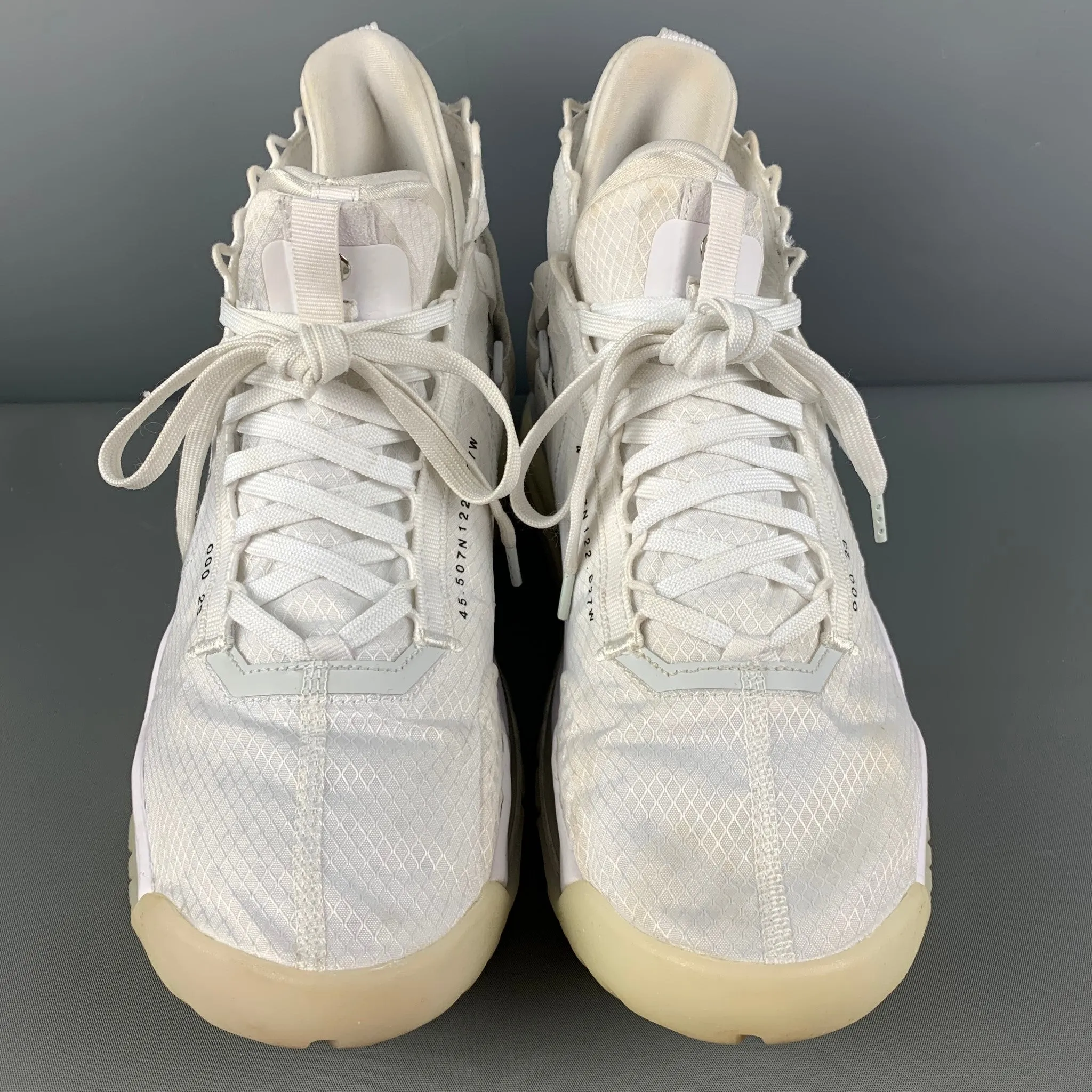 AIR JORDAN Size 10.5 White Nylon High Top Sneakers