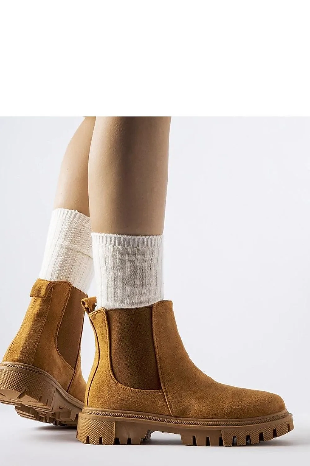 Caramel slip-on brown boots