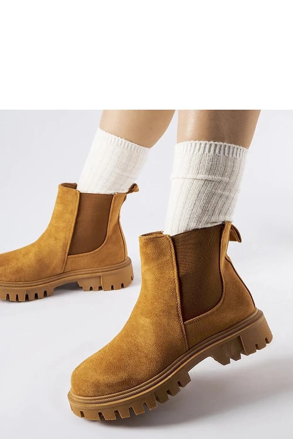 Caramel slip-on brown boots