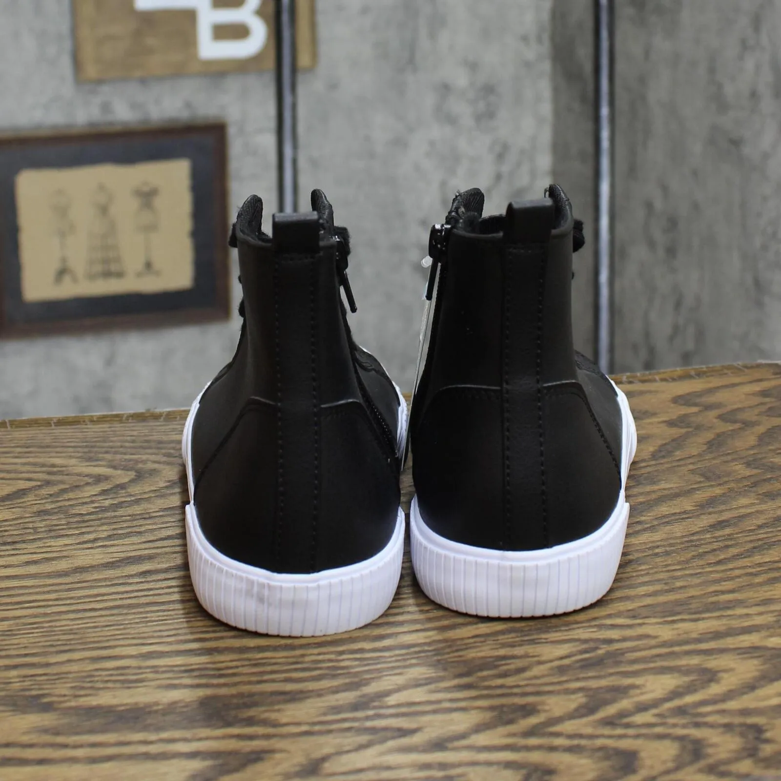Cat & Jack Boys Glenn High-Top Sneakers 87831385 Black 4