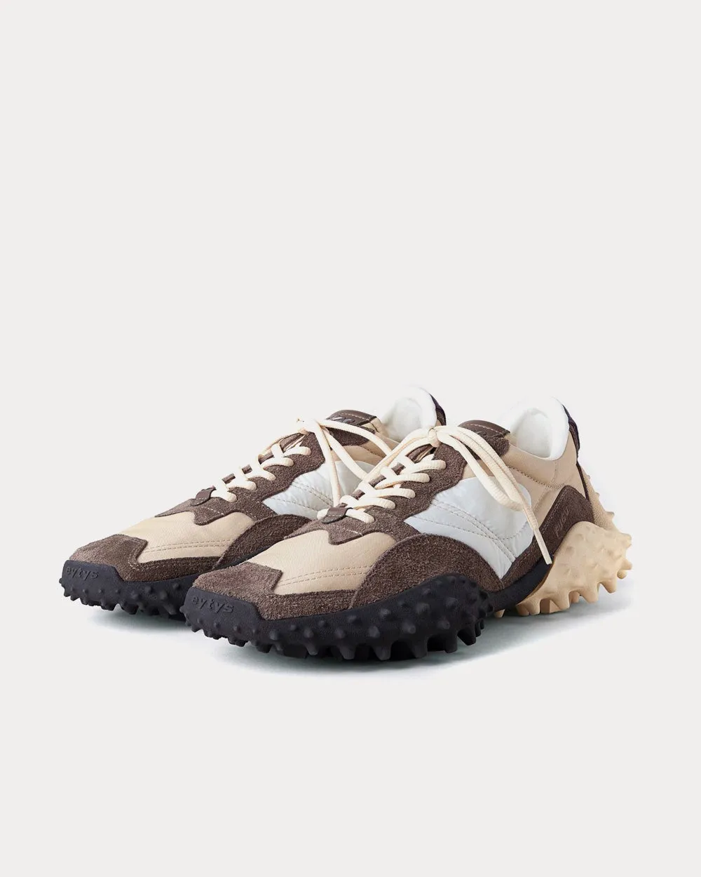 Fugu Mocha Low Top Sneakers