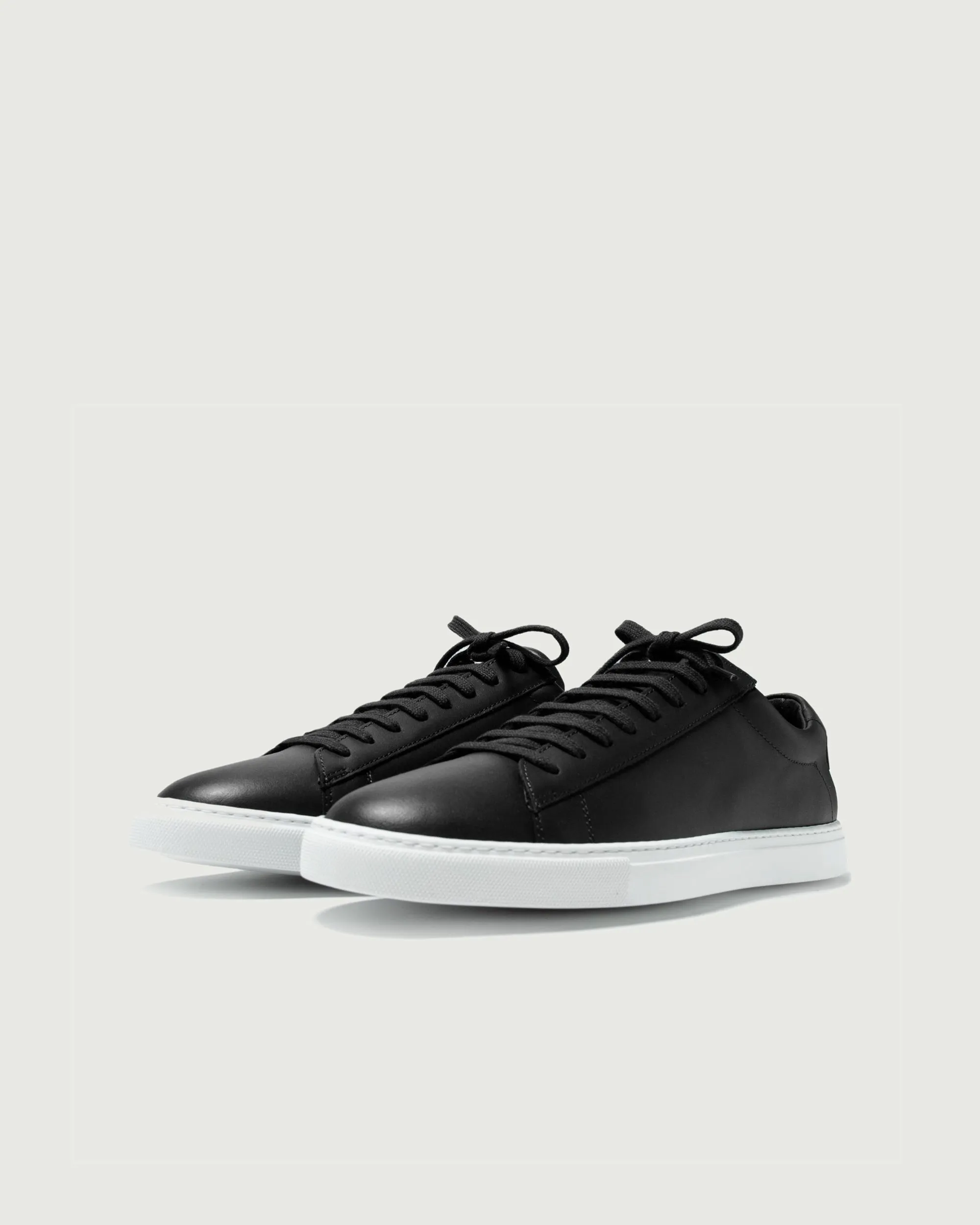 Low 1 | Black (Orthopedic)
