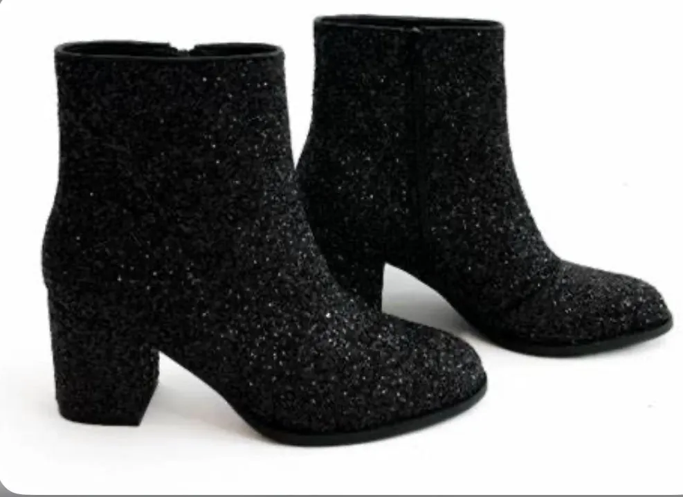 Razzle Boots