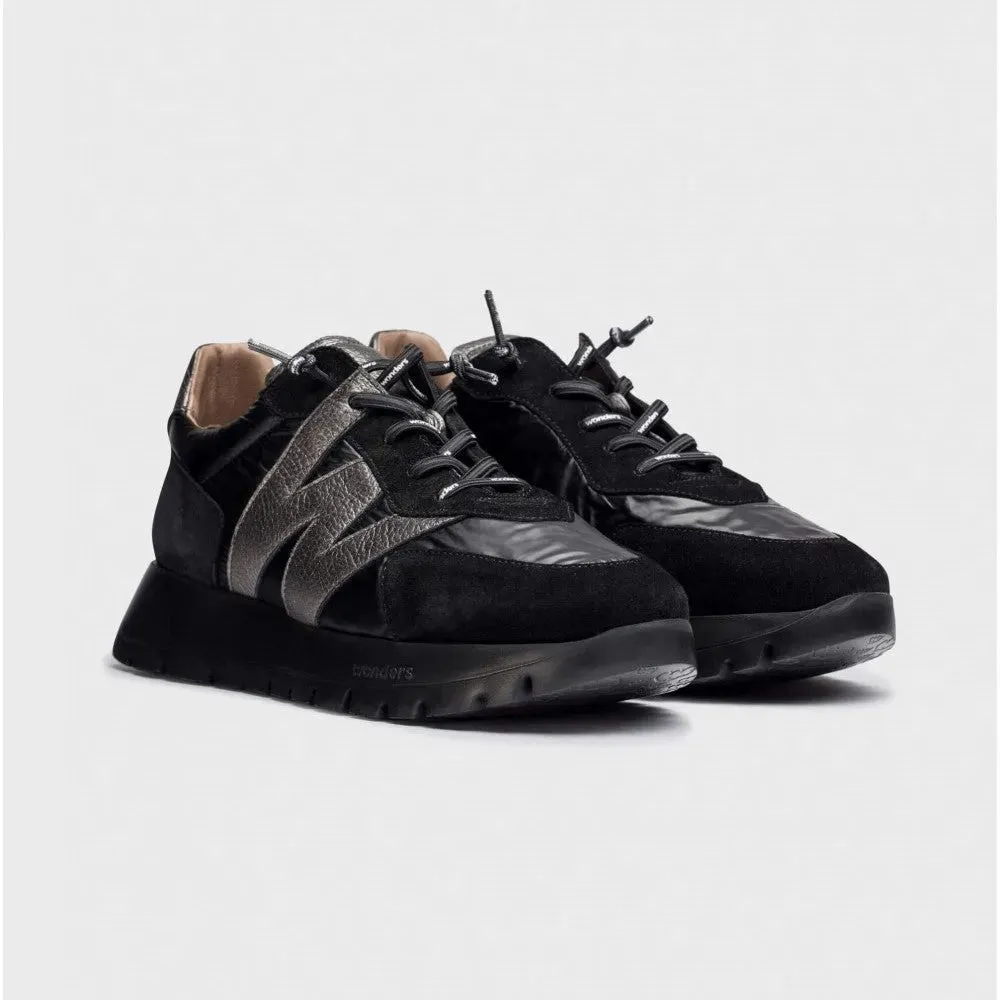 Wonders ODISEI Black Runner with Pewter Logo and WondersFly™ Technology
